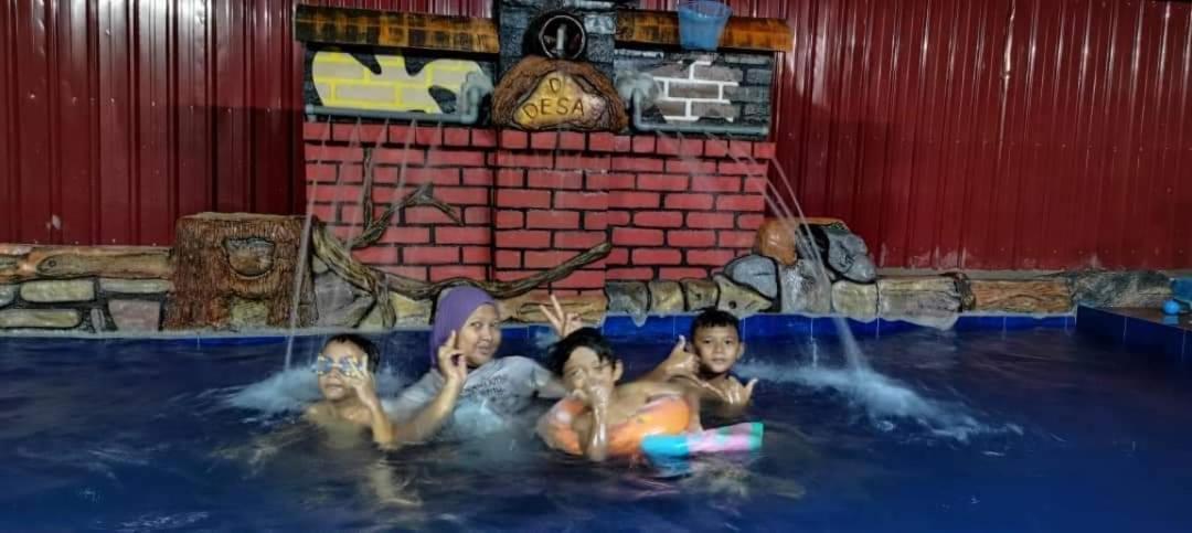 Chalet Kolam Renang D'Sawah A Sungai Besar Esterno foto